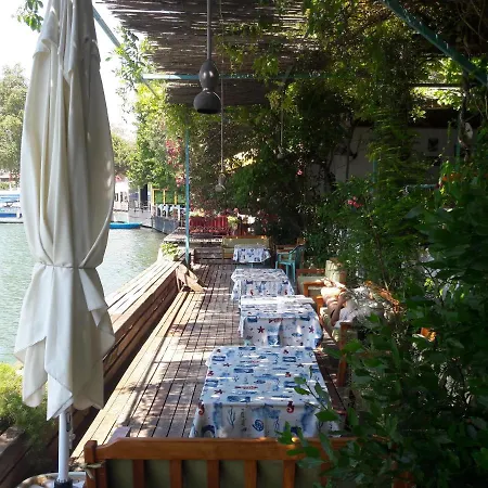 Hotel Zakkum